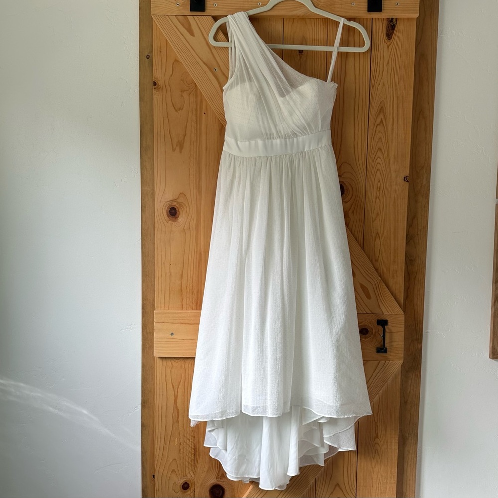 White One-Shoulder Dress